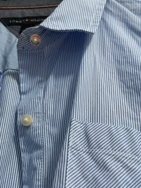 Tommy Hilfiger women's long-sleeve collared shirt blue pin-striped (SM/Petite)